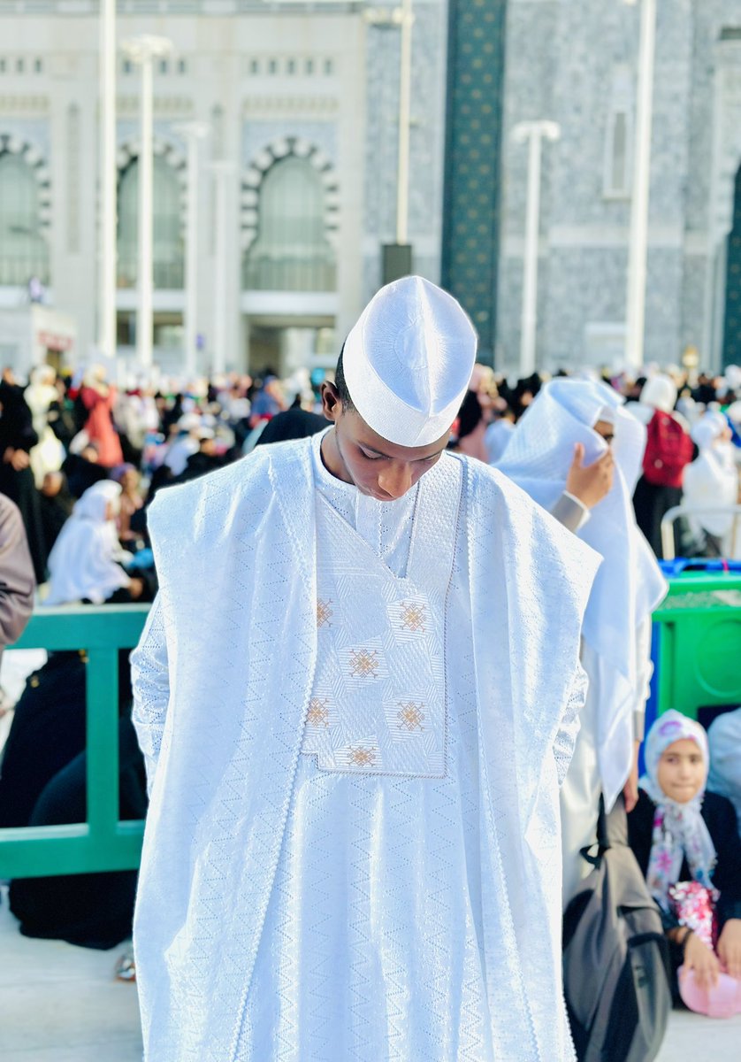 YahayaCrypto's tweet image. Eid Mubarak 🤍☪️🤍