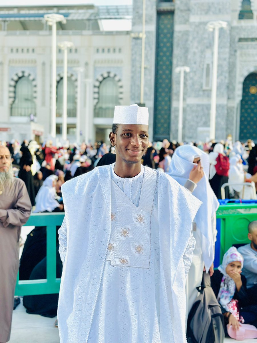 YahayaCrypto's tweet image. Eid Mubarak 🤍☪️🤍