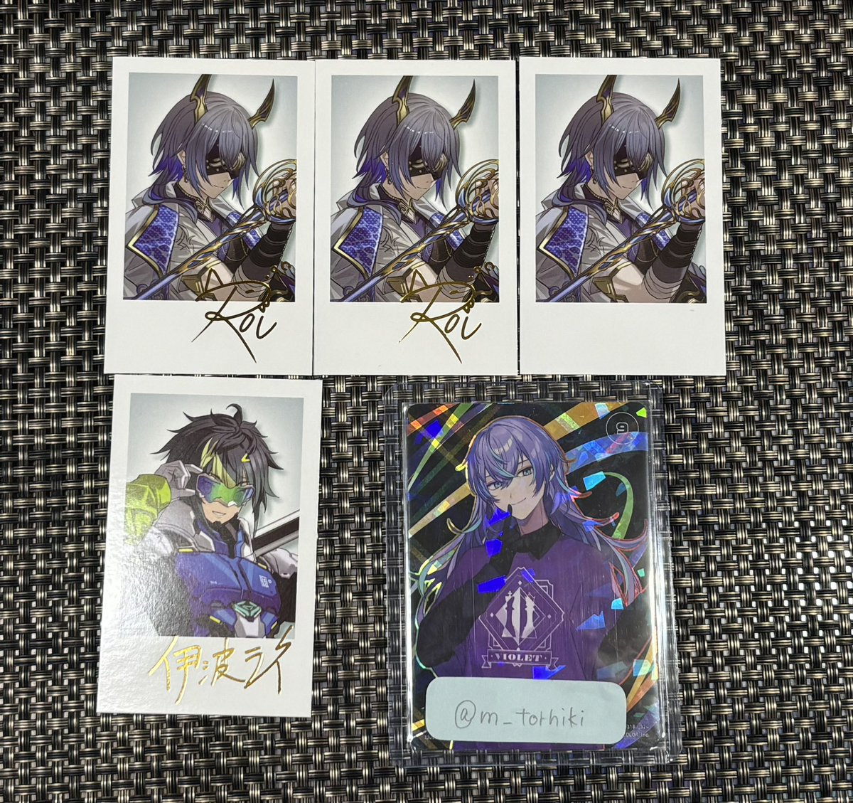 【交換】にじさんじ heroes of the east west チェキ風カード

譲 画像
求 🔗内グッズ又同種

1枚からでもお気軽にお声かけください