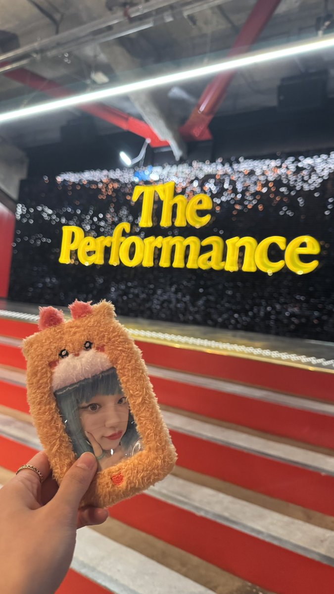 WqlhP4's tweet photo. 250329 The Performance 
ドゥルちゃん大トリかまして大好きな曲聞けて大歓喜。金髪ウギちゃんやっぱり天才❤︎頑張って日本語で話すのも急に仕切り出すのも全部可愛かった笑笑笑

#GIDLE #여자아이들 #アイドゥル 
#MIYEON #미연 
#MINNIE #민니 
#SOYEON #소연 
#YUQI  #우기 
#SHUHUA  #슈화 https://t.co/ghvrMOCdyE