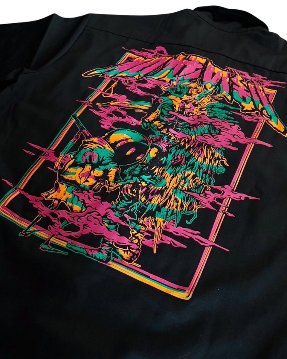 dolor_official's tweet photo. 【original item】

「MFAF “road to annihilation”work shirt」

以前描いた「因習の村」をリデザインし
Dickiesのワークシャツにプリント

https://t.co/NDBZjdvYQd

#シルクスクリーン #art #ワークシャツ
#ワッペン #因習 #MFAF https://t.co/aXbC81B5YC