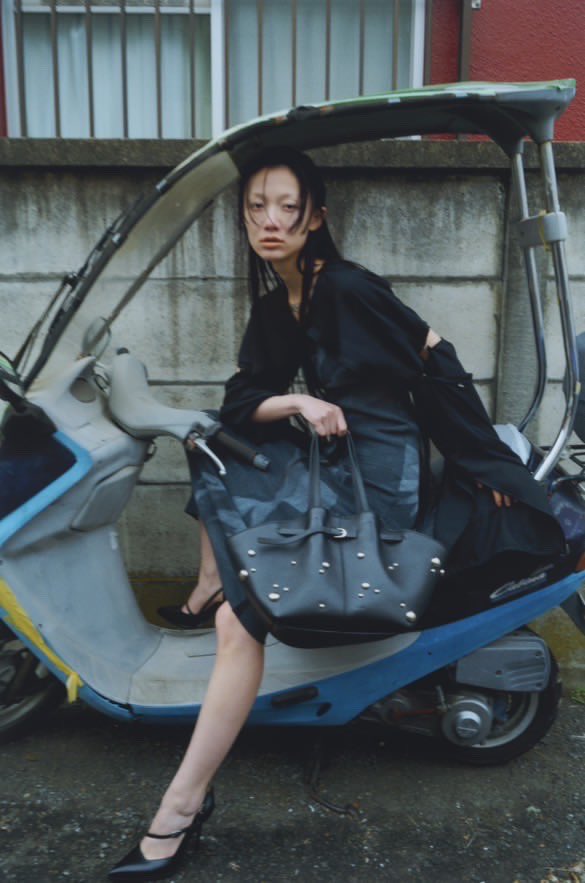 XANADUTOKYO's tweet image. #Dew magazine #54 "Get lucky"

Photo #SeitaroYamada
Styling &amp;amp; Direction #CODAN
Hair #Yusaku
Makeup #TomomiShibusawa
Model  #EvaWu
Black long sleeves #soeurtokyo