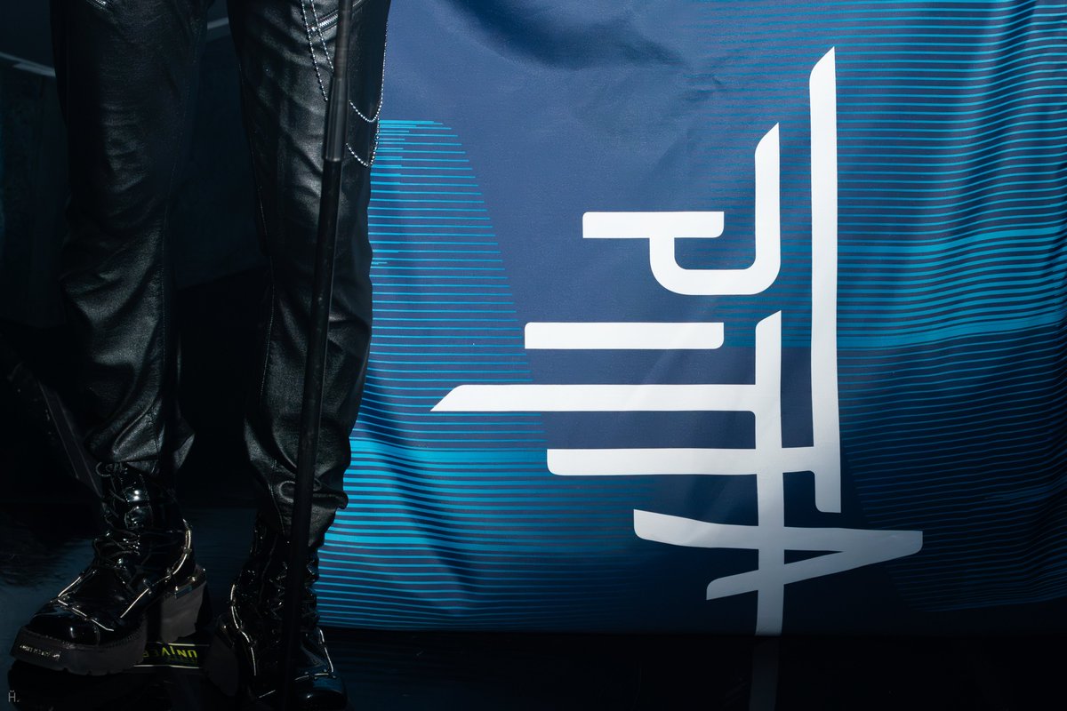 hauteRecord's tweet photo. https://t.co/dCGAWf5bfm