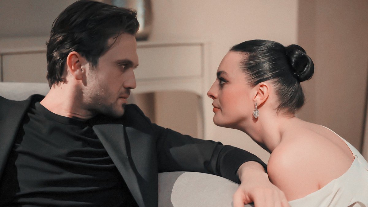 imdevfnc's tweet image. iyi bayramlar herkese 🪷

#MelisSezen #ArasBulutİynemli