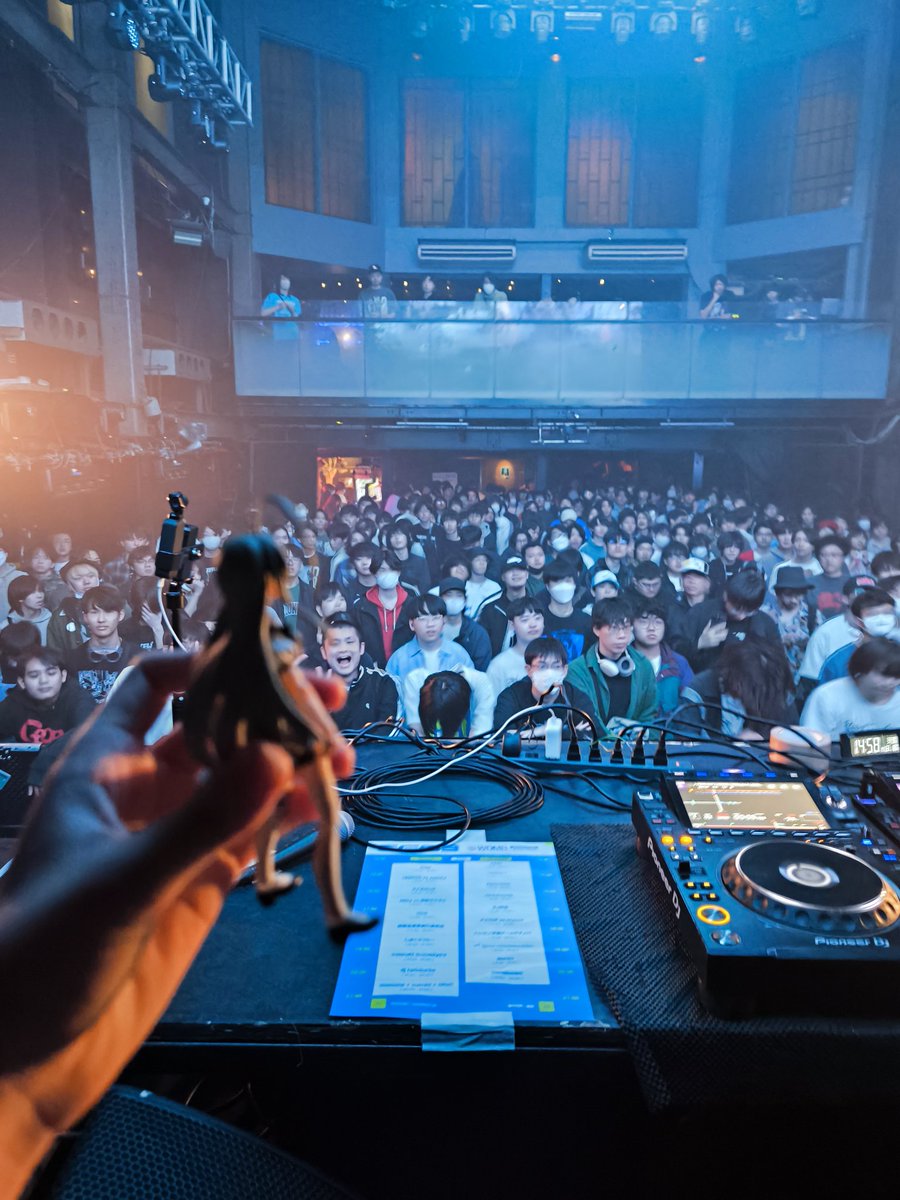 NYANT1TY's tweet image. ＃CCS3
LEMCUS vs ANTITYでした
ありがとうございました！１１１１！１１
バカウケで嬉しいぞ、新曲は後で出す！！あ１