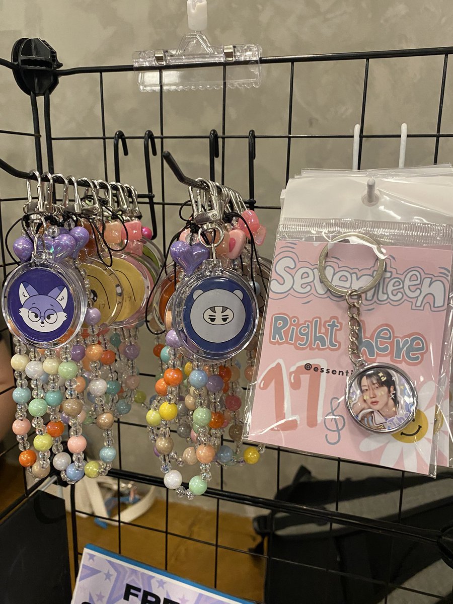 essentiqueshop's tweet image. Here at 📍Kapelight Recto 
Minwon CSE by @DePortraiture

Visit us and avail our merch here 

 #MinwonCSE
 #SaglitNaWalangHanggan