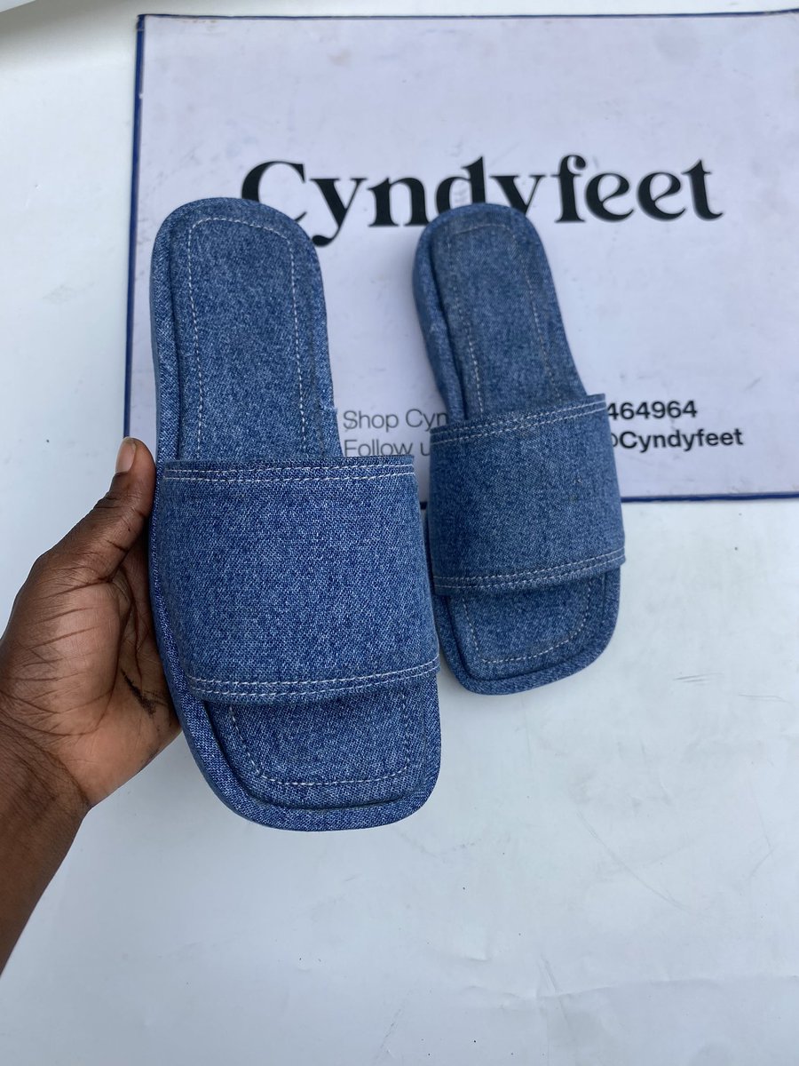 Cyndy_op's tweet photo. Step into comfort and style.
Platform slippers are designed for both elegance and comfort . They are made from quality leather for durability.
Which is your favorite??? https://t.co/NKlU8e3TRf