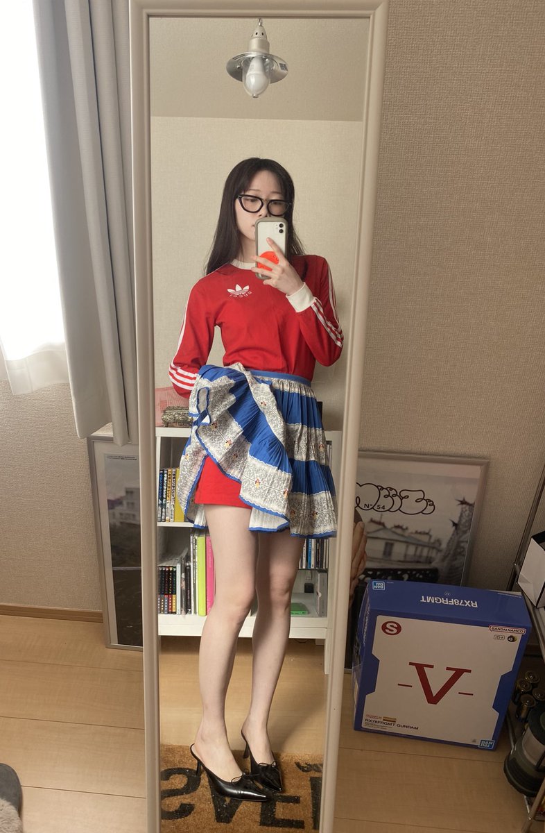 ちょっとだけ不正解っぽいコーディネートをするのが好きです