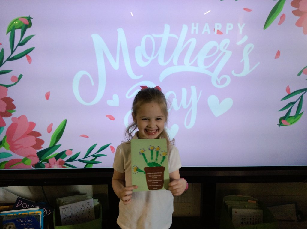 Big love from Reception! 🤍 Thank you to all the incredible ladies in our lives 🌸 <a href="/HaxbyRoad/">Haxby Road Academy</a> <a href="/EyfsRoad/">HaxbyRoadEYFS</a> #HappyMothersDay #MothersDay2025