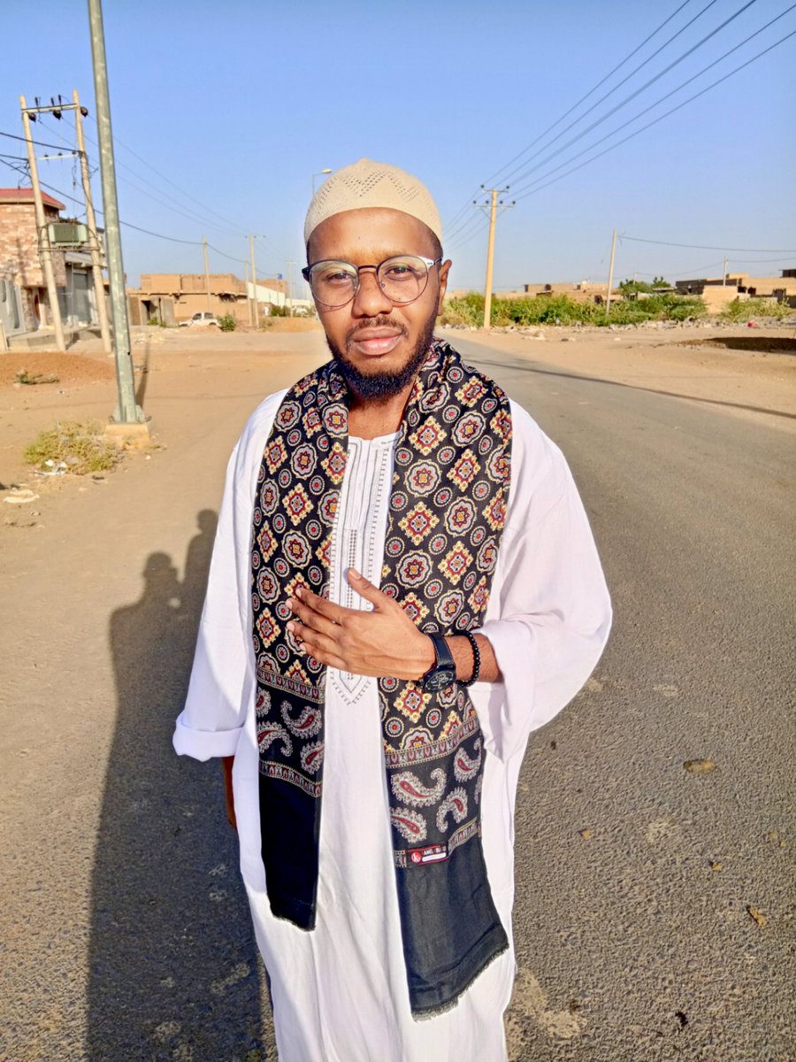 Elmoez 𝕩 tweet media