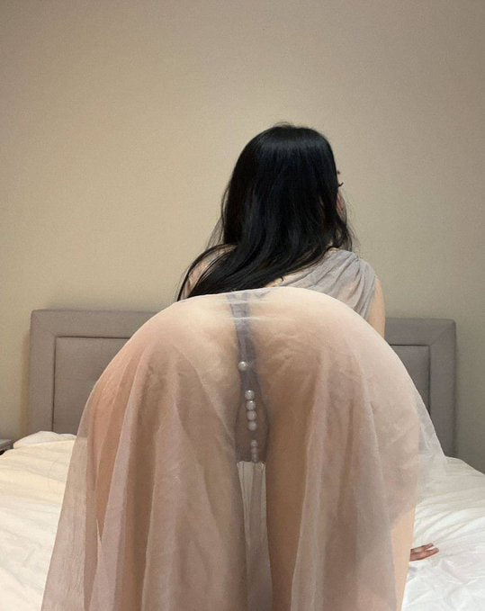 芳姨人妻版，本人比较倾向于成熟稳重的已婚男士双方都有家庭、顾忌，这样才能彼此都遵守“只进入身体，不进入生活”的规则坚持遵守到底。
喜欢跟礼貌的人交流有报名的吗？ https://t.co/RX8sjeyh4p