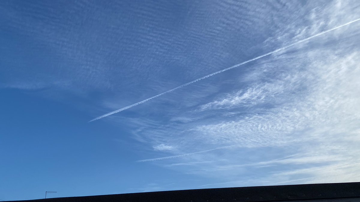 Gp1ggy1's tweet image. The #GeoEngineering projects are off the friggin’ scale this morning in Worcestershire U.K. 30/3/25 08:10am I really can’t understand how people can look at this and believe it’s always happened and is natural FFS! #SolarRadiationManagement #CrimesAgainstHumanity #nexrad #HAARP