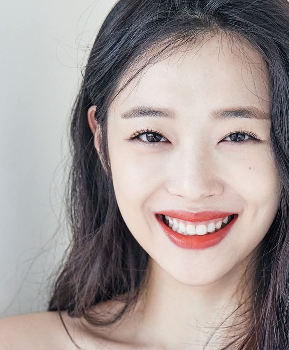 siampanorama's tweet photo. Yesterday was the birthday of former F(x) member #ChoiJinRi aka #Sulli, if she were alive today, she would be 31 years old, Prey to a unique girl who came before time and left too early #GoneTooSoon #RIP #sulli31stbirthday #stopbuling #stopbullies

#YouWillBeRemembered #fx https://t.co/6qiKvCeWwk