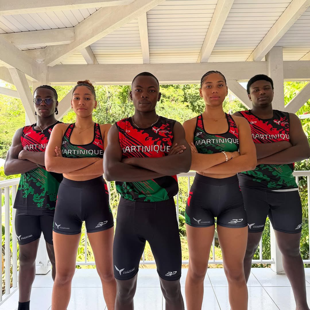 🏅 La sélection d’athlétisme de la Martinique adopte Ballers Pride !

La Ligue dévoile de nouvelles tenues aux couleurs de l’île, conçues par l’équipementier Guadeloupéen, pour accompagner les athlètes lors des compétitions internationales. [📸 : Martinique Athlé]