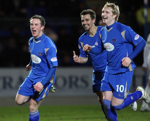 2010 | Cillian Sheridan's stunning strike opens the scoring in a 4-1 win for St Johnstone against Rangers at McDiarmid Park. Chris Millar and Liam Craig has Saints 3-1 up at the break with Murray Davidson adding a fourth in the second half.
🎬&gt; youtube.com/watch?v=TsprR0…