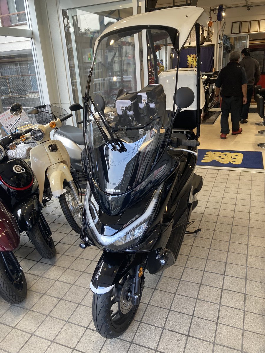 最新型PCX125ルーフ仕様🛺 つけてみました🙈︎ #JK05 #PCX125 #FRP工房