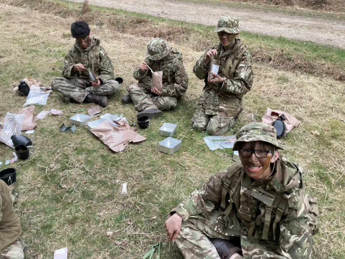 Senior Trips at Claires Court tweet media