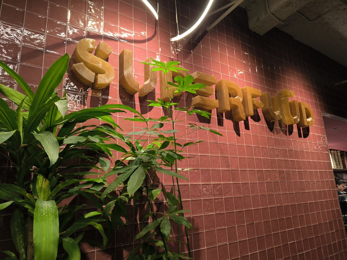 No existen los superalimentos; una alimentación equilibrada basada en la cocina de siempre con ingredientes cotidianos es más que suficiente para llevar una vida sana sin obsesionarse