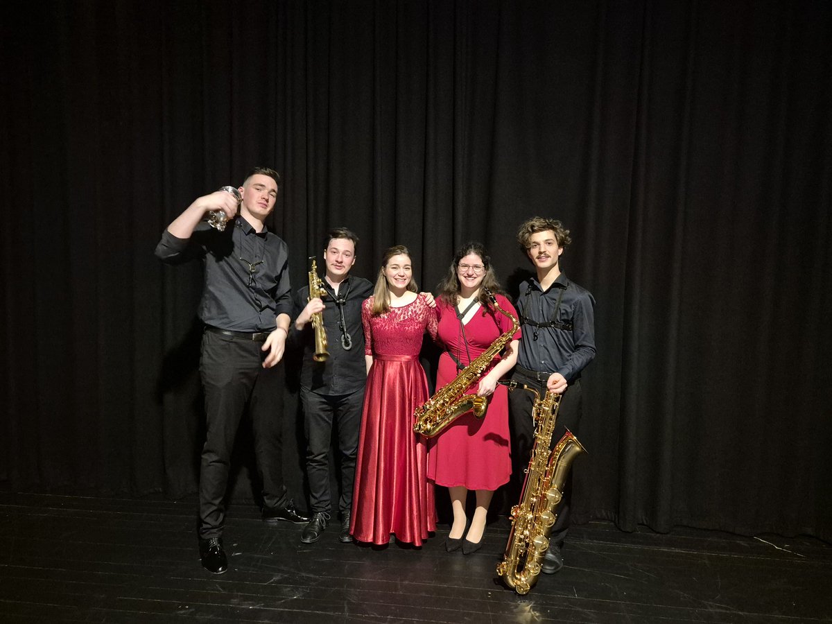 LucaCsorgeo's tweet photo. Thank you everyone! 

#bach #everyone #festival #sing #singerlife #saxofon #cantata #Villalobos https://t.co/TcnRxaAgK7