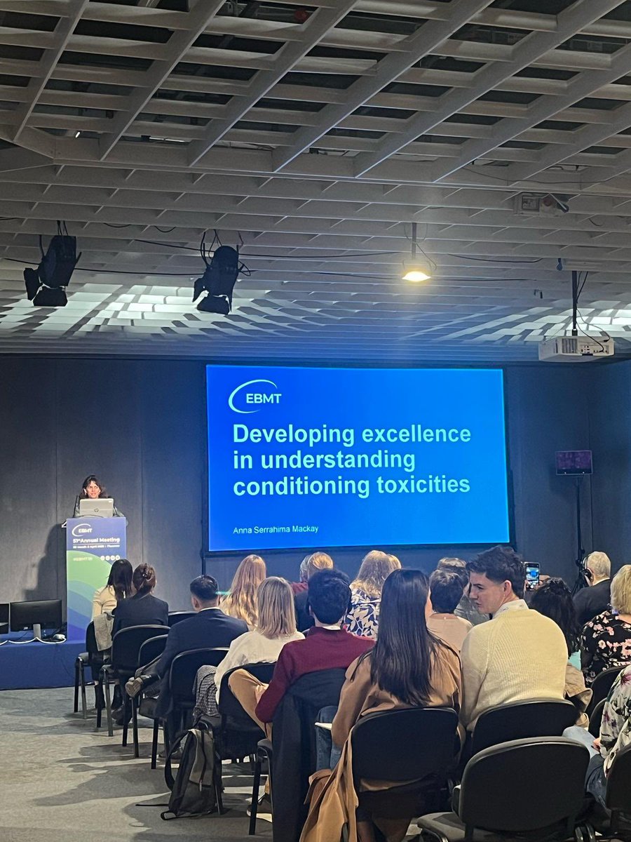 mercedesmontoro's tweet photo. Enpezamos con @Rusc1 exponiendo las toxicidades en el acondicionamiento #EBMT25 @TheEBMT_Nurses @TheEBMT @hematoclinicbcn @hospitalclinic https://t.co/Gk9KEHooFz