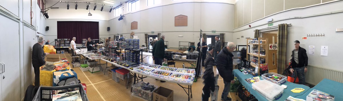 NatScalextric's tweet photo. We’re setting up here at Cobham Village Hall, doors open at 10.30 https://t.co/pNE1wRG5T9