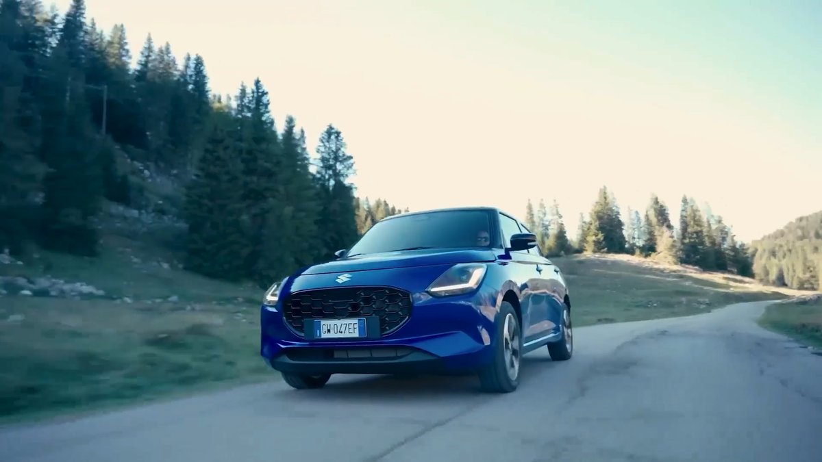 La gama Allgrip de <a href="/SuzukiIberica/">Suzuki Ibérica</a> siempre es sinónimo de seguridad. Tanto el Swift, como el Vitara, S-Cross y Across equipan esta tecnología de tracción a las cuatro ruedas 🛞.

<a href="/puntalproduc/">puntalproductions</a> <a href="/antena3com/">Antena 3</a> <a href="/JuanLopezFrade/">Juan López Frade</a> #CCubicos384