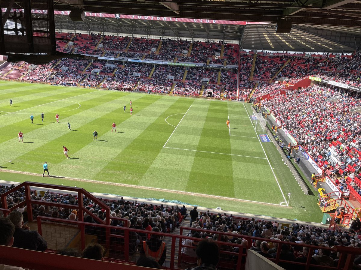 StylesyR's tweet image. Just the 3 games worked at today;
9:30am - District U12
12:30pm - League 1 
3pm - SCEFL Prem

Saturdays 🙋‍♂️ Love for the game, different players, same intentions 

@FSD_CACT @CAFCTrust @hollandsblairfc 
#Worknotwork