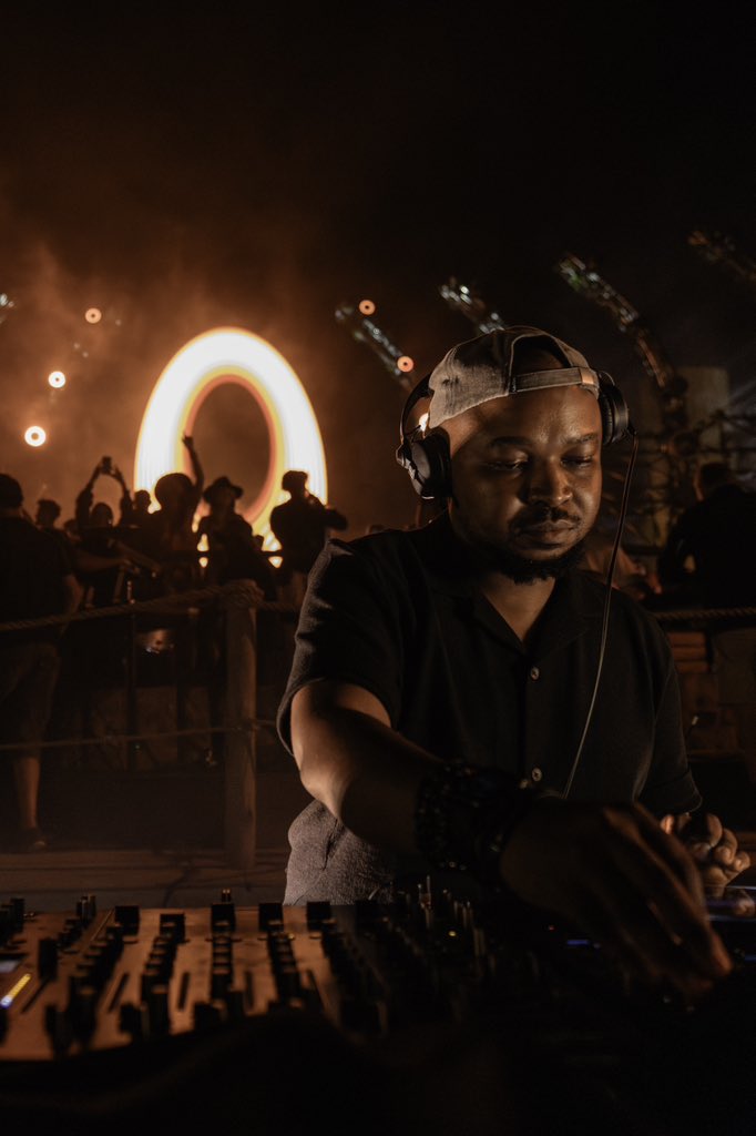 ARTIST HIGHLIGHT: FKA MASH🙌🏾

A master of sound and movement, FKA Mash told a story on The BC Weekender stage. His set was deep, immersive, and layered with the kind of vibe that lingers long after the last track.😮‍💨

Refined. Hypnotic. Unmistakably his own. If you were there, you