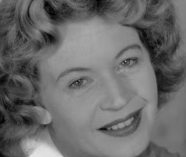 DrHelenFry's tweet photo. This is the story of how one woman at Bletchley Park helped crack one of the toughest cryptic keys, used for messages between the highest-ranking German Air Force officers in WW2.

Let's explore her wartime work:
(🧵) https://t.co/WgC9HKnnib