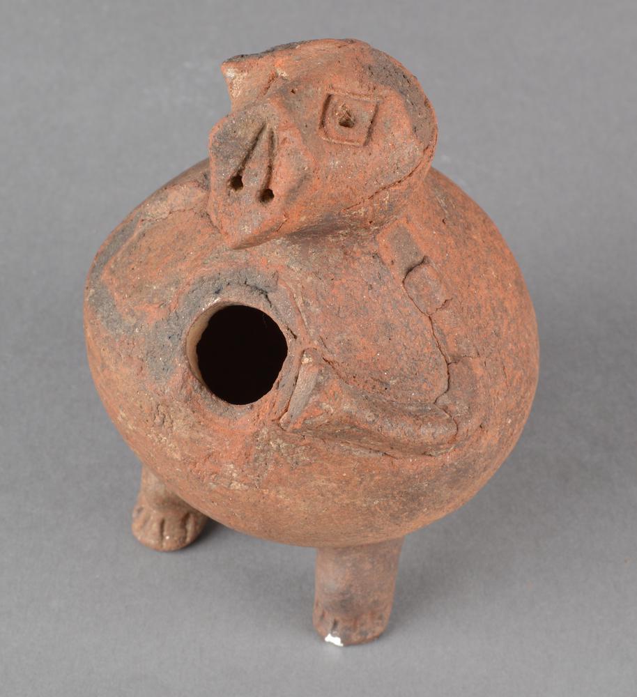 🏺 Figura cerámica de animal, posiblemente un cerdo (Melos, Cícladas; ca. 2700-2200 a.C.).

🔎 Originalmente sostenía un cuenco (desaparecido). Su forma es característica de la cultura Keros-Syros.

ℹ️ British Museum. britishmuseum.org/collection/ima…