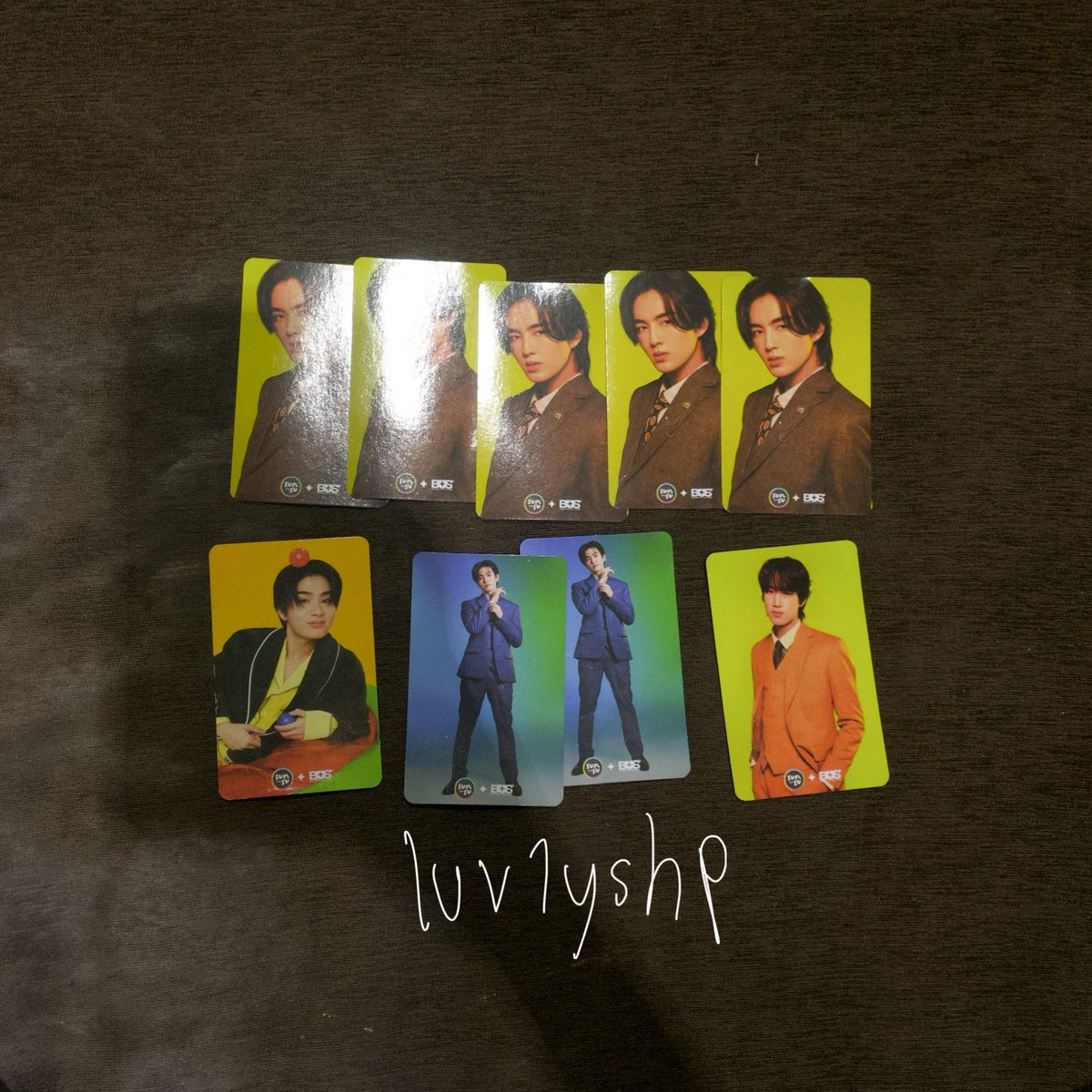 luv1yshp's tweet photo. #ปล่อย การ์ด sunsuxbus 

— ใบละ 15฿ ค่าส่ง 40฿ 

#SUNSUxBUS #ตลาดนัดbus https://t.co/7bRsPoJEf8