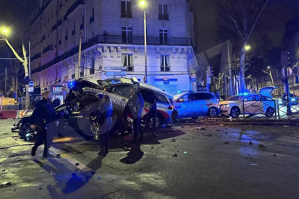 Dix policiers et trois suspects ont été blessés lors d'une course-poursuite à Paris

L'accident s'est produit vers 05h45, à l'angle de l'avenue du Maine et du boulevard du Montparnasse, dans le XVe arrondissement
