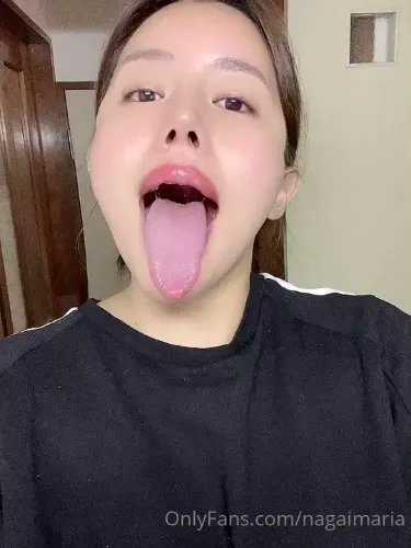 SUGAR DADDY 🤭 just bought their goddess Discord Nitro. You should do the same

throne.com/bimbo_greatness