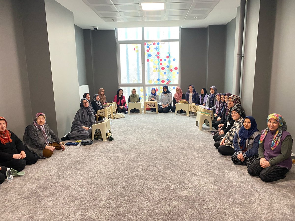 Pamukkale Yurt Müdürlüğü 📍
Bir Ramazan daha dualarla, hatimlerle ve gönül huzuruyla sona eriyor. Bugün, birlikte okuduğumuz mukâbelenin sonuna geldik. Rabbim kabul eylesin, rahmetini ve bereketini üzerimizden eksik etmesin.<a href="/GSB_Denizli/">Denizli Gençlik ve Spor İl Müdürlüğü</a> <a href="/tekinkazak20/">tekinkazak</a> <a href="/vildanbasbug/">Vildan Basbug 🟢 🇹🇷</a>