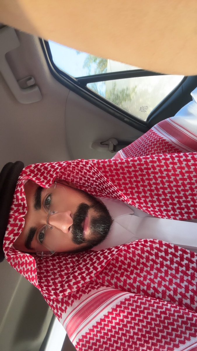 احـمـد | tweet media