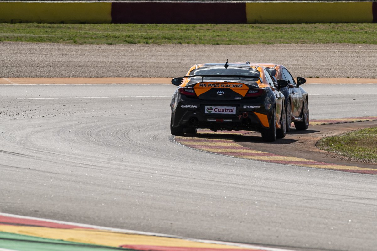 TOYOTA GAZOO Racing Spain (@tgr_spain) on Twitter photo 🇪🇸 Podio en la Carrera 1⃣ y Pole Position para la Carrera 2⃣. Marcos de Diego está volando en <a href="/AragonMotorLand/">MotorLand Aragón</a> 🛫.
👉 ¡La lucha por el mejor tiempo en la #GRCupSpain ha estado en 54 milésimas! Visser, Albacete, Pregliasco, Nacho Rodríguez y Losada, todos en apenas un segundo 🔝. 🇪🇸 Podio en la Carrera 1⃣ y Pole Position para la Carrera 2⃣. Marcos de Diego está volando en <a href="/AragonMotorLand/">MotorLand Aragón</a> 🛫.
👉 ¡La lucha por el mejor tiempo en la #GRCupSpain ha estado en 54 milésimas! Visser, Albacete, Pregliasco, Nacho Rodríguez y Losada, todos en apenas un segundo 🔝.