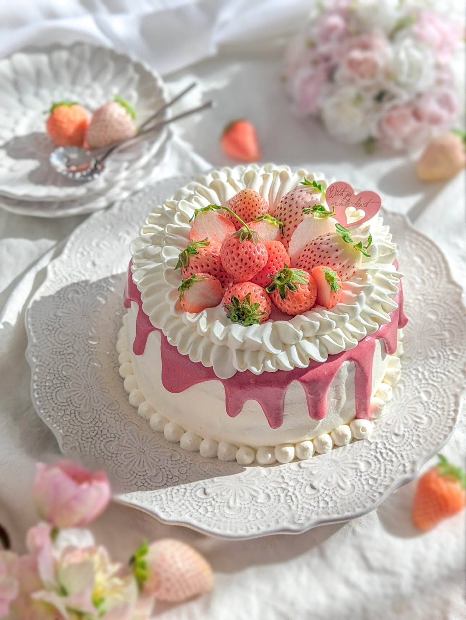 いちごケーキ Whole Strawberry Shortcake / イチゴショートケーキ （ホール