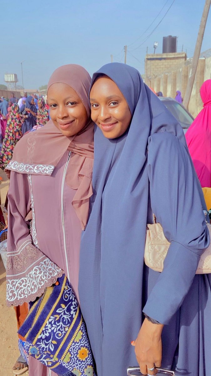 haifah_er_abba's tweet photo. Eid Mubarak 🤍

TaqabbalAllahu minna wa minkum. #EidMubarak  ❤️🎉 https://t.co/Tp9cu6ub0U