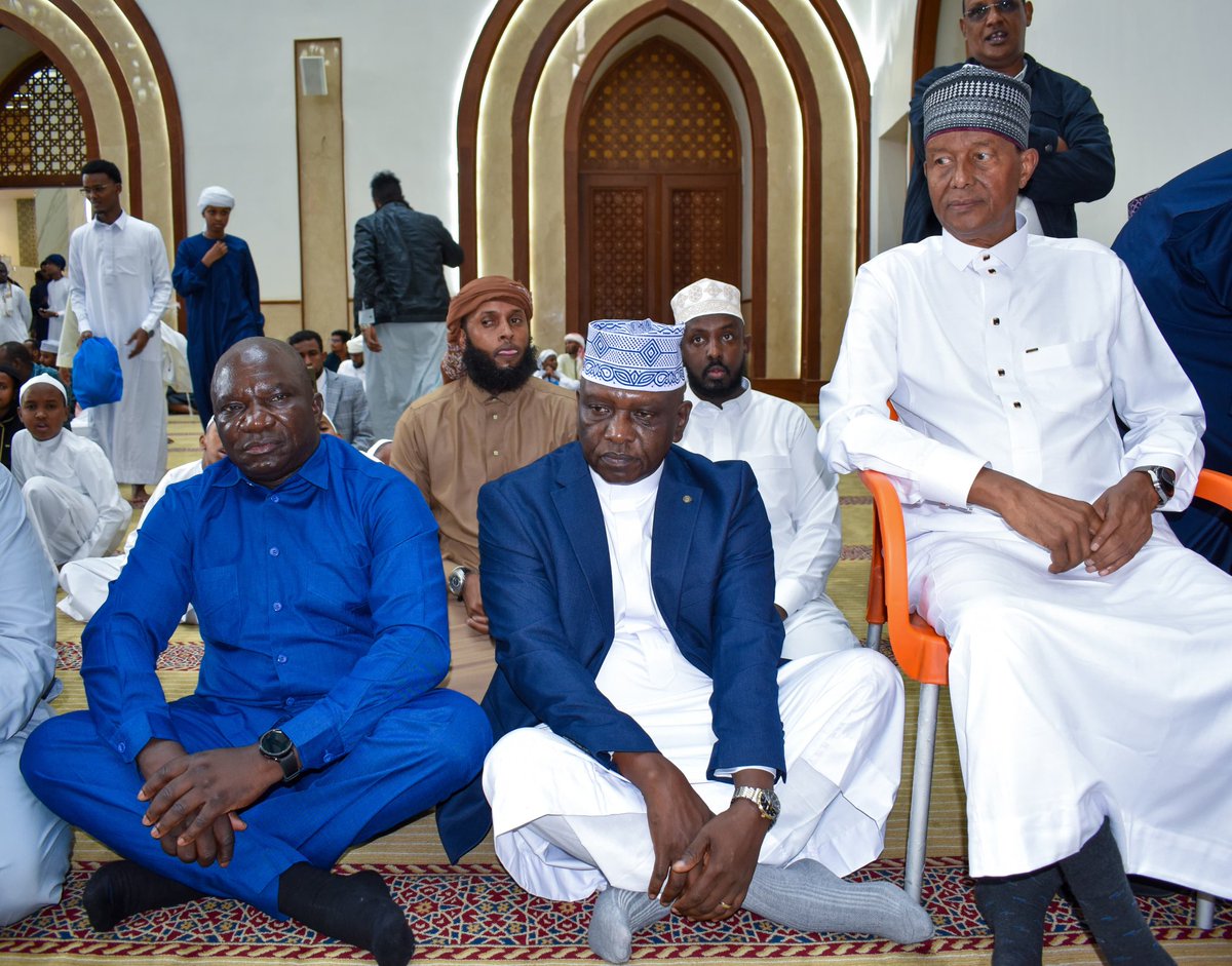 bbsmallnairobi's tweet image. Honored to host esteemed leaders, including Kamukunji MP Yusuf Hassan, Somalia Ambassador to Kenya Jabril Ibrahim Abdulle, and Inspector General of Police Douglas Kanja, for Eid prayers at Business Bay Square Mall, Eastleigh.
Join us at BBS Mall
#EidMubarak #BBSMall #Eastleigh…