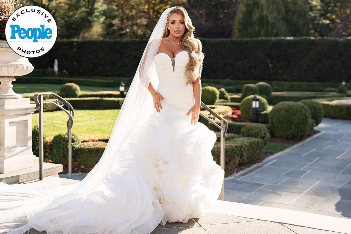 dolly Mandy Lee (parody) tweet media