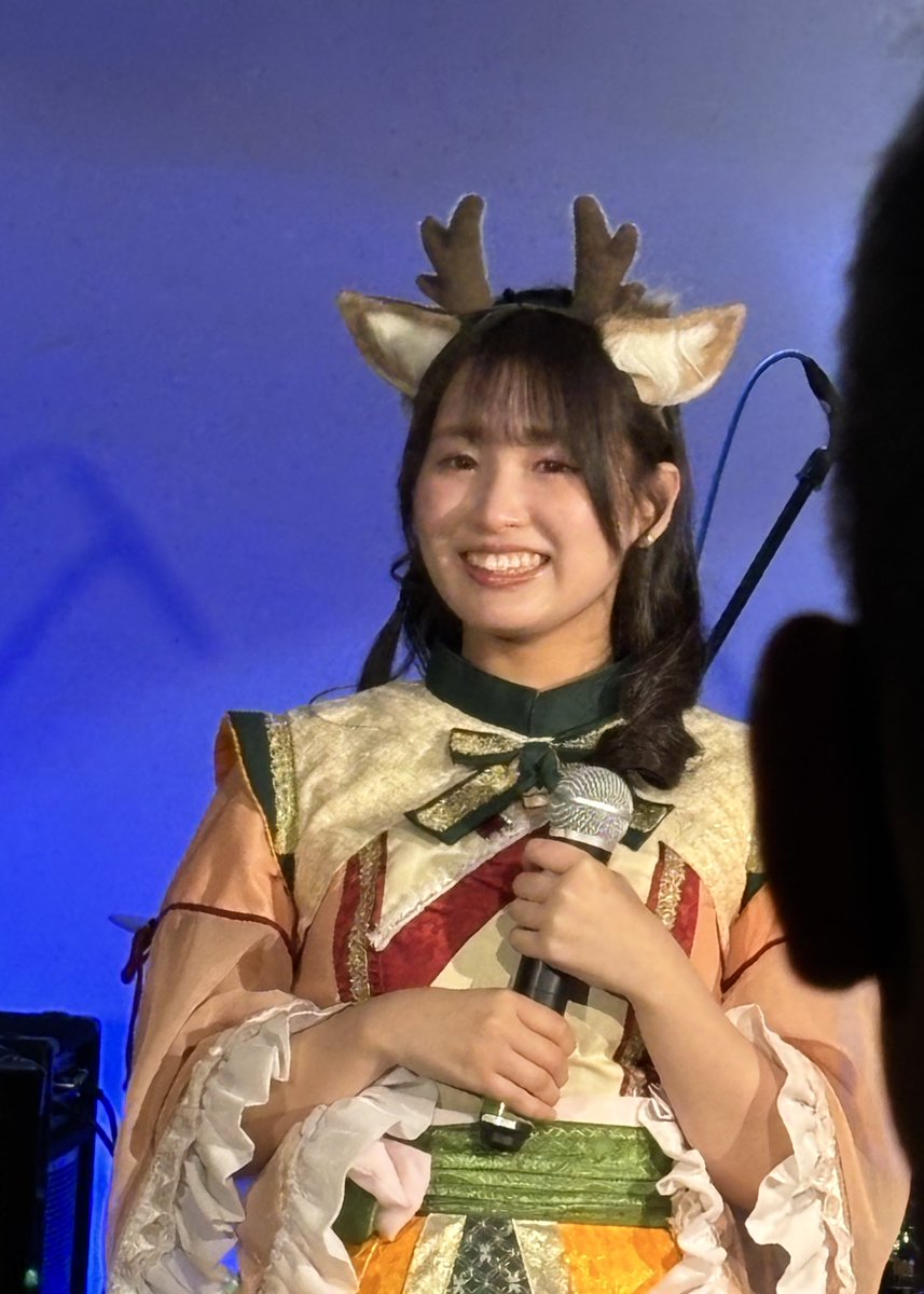 Atsuyukl1022's tweet image. 今日は #CuteRobin の3月の定期ライブへ🎤会場はたくさんの #Lobin でいっぱい！とても楽しかったけど今日は #桜真珠 ちゃんのラストライブ🌸ソロコーナーラストの演出に思わず泣いてしまった😢真珠ちゃんありがとう🌸🩷皆さんお疲れ様でした！ありがとう😊