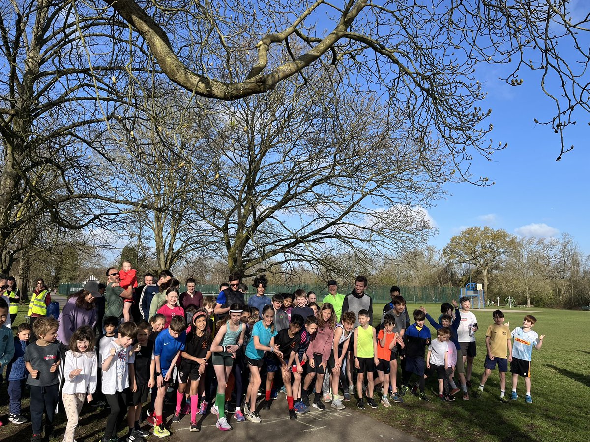 On a bright sunny Mother’s Day morning we saw 62 little people making their way round Pitshanger Park. 

Well done to Daniyal for picking up his 50 wristband and then running a phenomenal (sub 7 minute!) PB.  
See you next week!