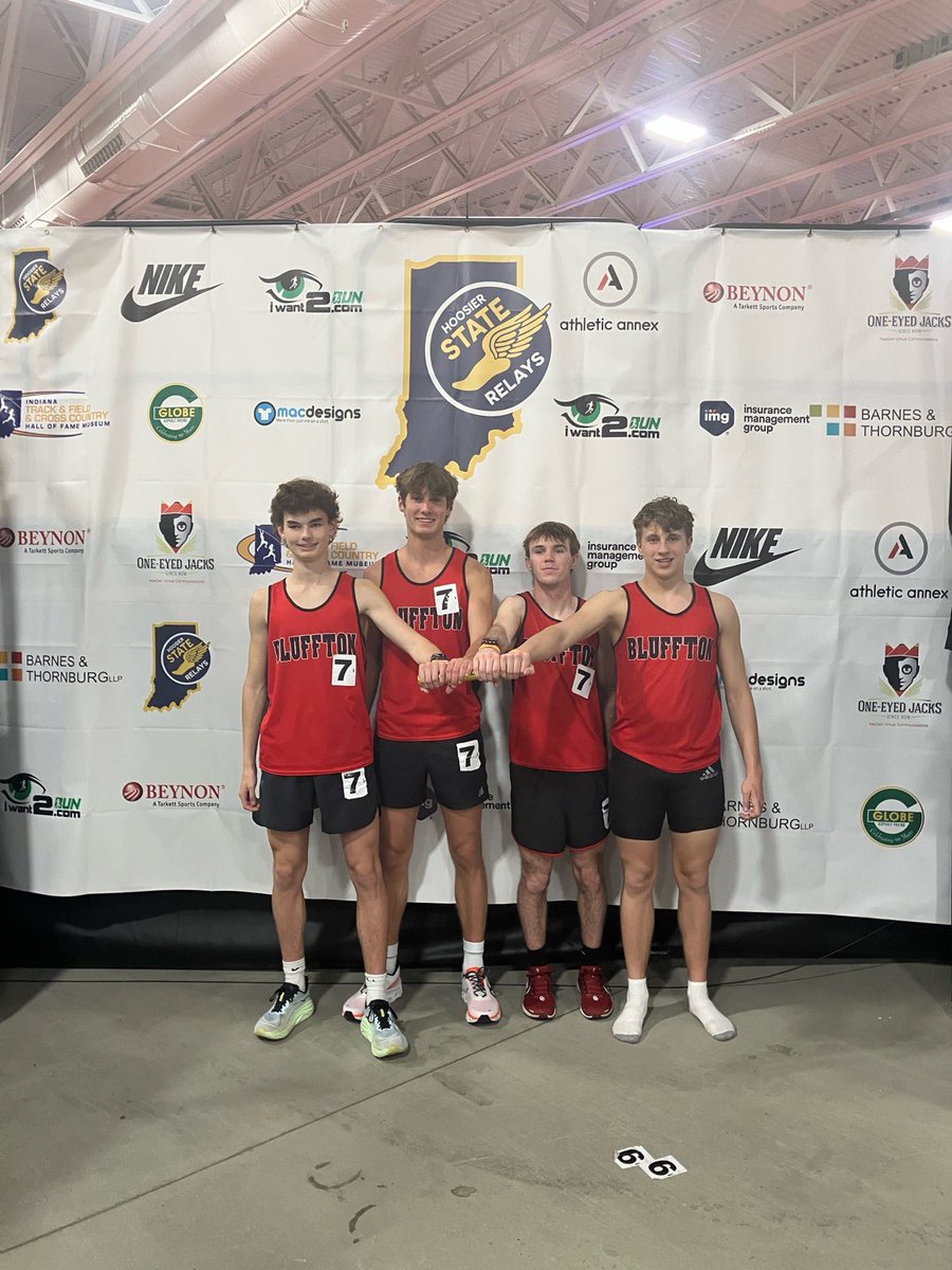 Yesterday the boys DMR competed at HSR Indoor State and placed 14th overall with a time of 11.11.90, improving their seed time by 15.35 seconds.
Big things coming for these 4 this year.
#EarnIt #WinTheDay