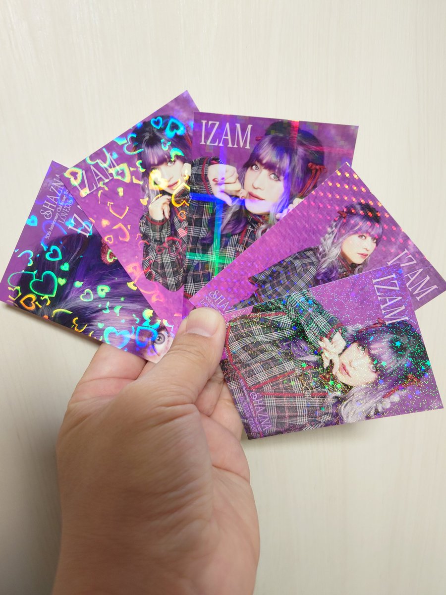 aile0701's tweet photo. 今日はものっすごい久しぶりにSHAZNA行ってきた🤤
初めてライブ行ったのがインディーズ時代の京都ミューズの時やし感慨深い😂
付近に友達の妹さんが居てたらしくニアミスした感w

#SHAZNA 
#SHAZNA2025 https://t.co/zpdUFgIxTw