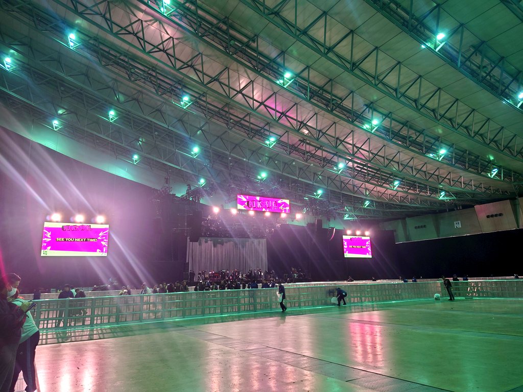 Koitsura100Den's tweet image. イギー最高だった😭
もうええ年なのに声も出てる
前に行き過ぎ、狂乱の渦に巻き込まれ左足親指破壊された
でも、そんなことはどうでもいい
4/2東京ガーデンシアターまだチケット残ってるんじゃない?
みんな行かないと!!

…I&apos;ll be back !!
#punkspring