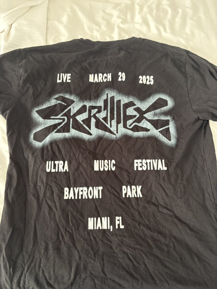 mackwubz's tweet photo. I know I said I was out of my merch era but I had to cop https://t.co/ToX9h4TBXf
