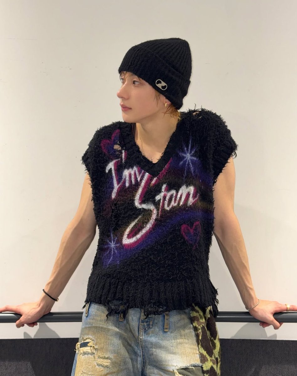 พี่ฝรั่งมาก ชั้นขอกรี๊ดเงียบๆคนเดียว