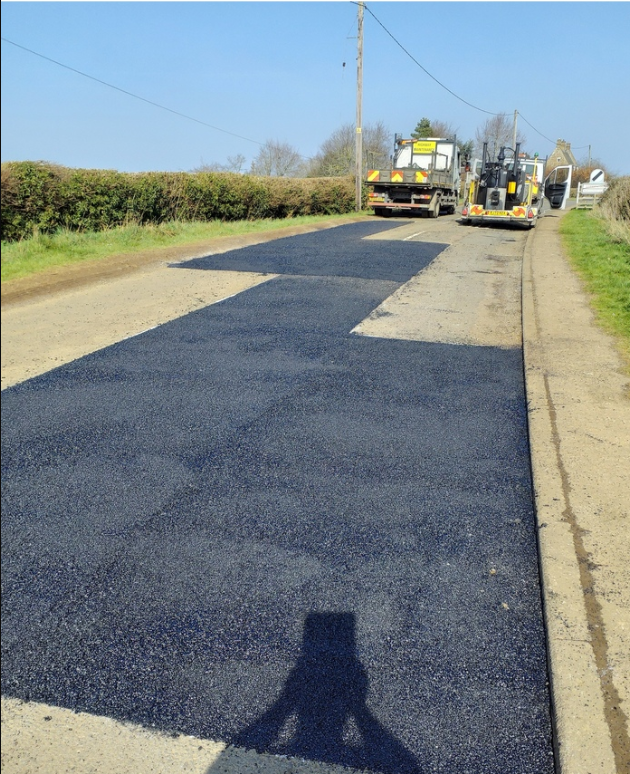 NNCHighways's tweet photo. 🚧 Last week, our Roadmender gang was hard at work in #Loddington! Check out the progress we’ve made. 👷♂️🚜 This week, we're tackling the A6 Higham Bypass in #Higham! Stay tuned for more updates as we keep improving the roads that keep you moving. 🙌 #RoadworkProgress https://t.co/T6CKREGIJB