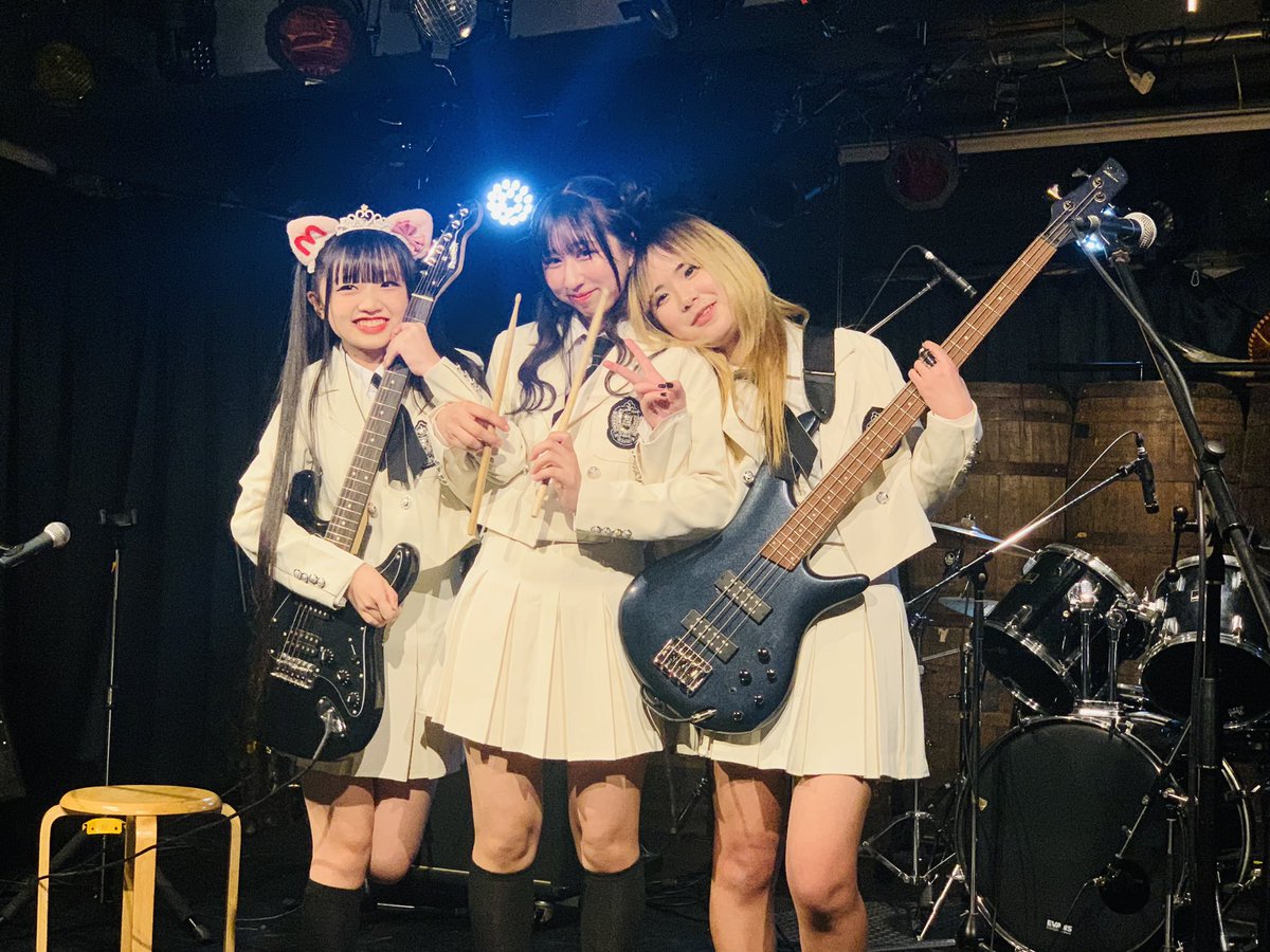 こんばんは、母です🐨
夜分に失礼します
　
今日はcocoA主催ライブ＆100日後にバンドデビューの初お披露目に来場頂き
本当にありがとうございました😭
cocoAの大好き💕な演者さんもありがとうございました😊
本人疲れて寝ちゃいましたが
またゆっくりお礼を伝えたいと思います。幸せな時間でした🥹💕