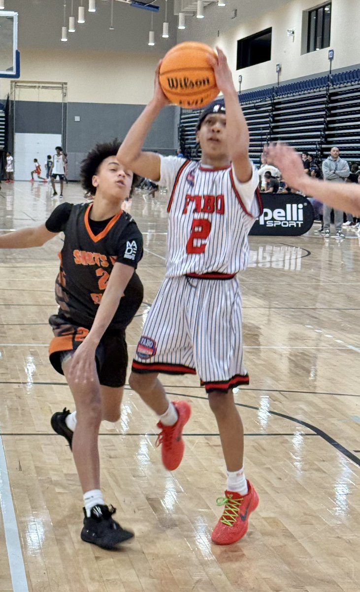 FABO Runnin Rebels ball handling maestro Braylen Goode-Wright using his crippling crossovers and quick handle to beat his man and get to the rim and finish.  5’0 2029 Spotsylvania MS has a blow by burst, uncanny vision!  #BigShots #RichmondShowtime <a href="/BigShotsToday/">Hit The BIG SH🏀TS</a> <a href="/BigShotsGlobal/">BIG SH🏀TS</a>